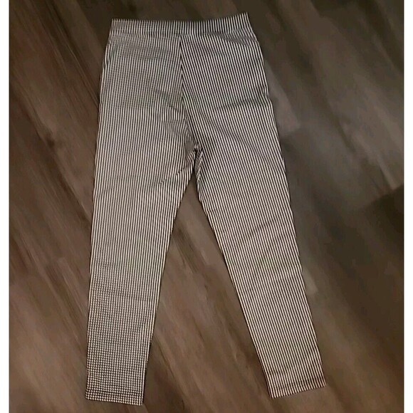 Women's Urban Outfitters Pants Black White Checkered  Size 10 Front Zip Pockets - Picture 4 of 7